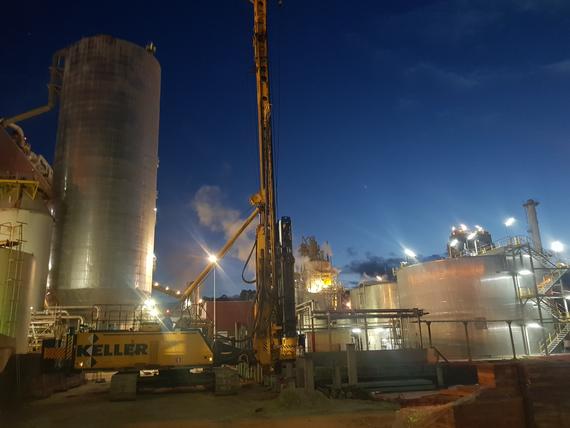 Keller Cimentaciones rig installing piles at night on site at Navia