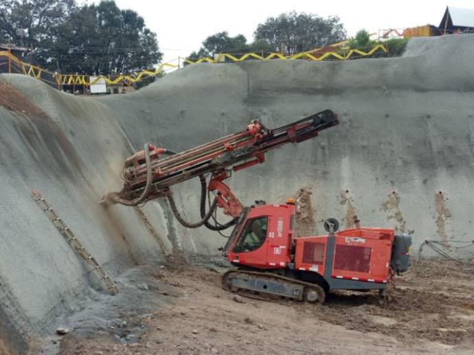 keller-soil nailing-contencion-anclajes-autopista-mexico